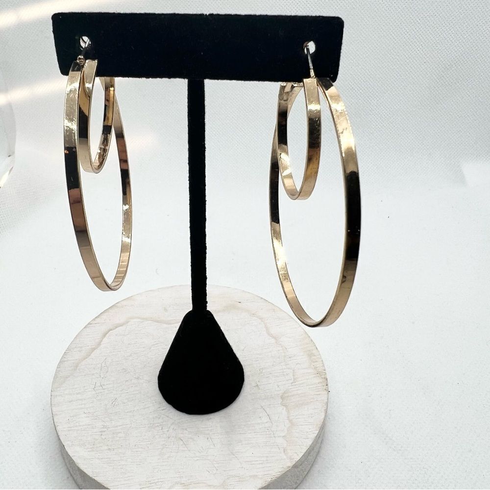 Gold tone double hoop earrings - Picture 2 of 4